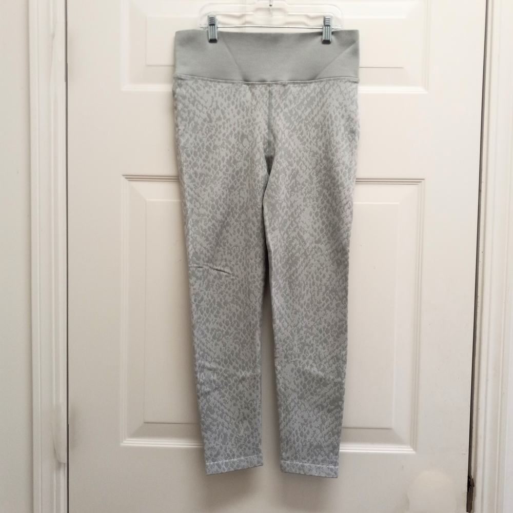 Aerie Offline 7/8 Leggings High Rise Seamless Snakeskin Print Gray Medium Gym